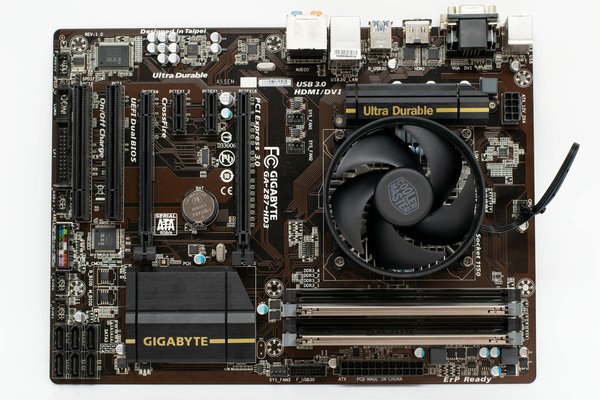 Comment les technologies de edge computing peuvent-elles améliorer la performance des applications IoT?